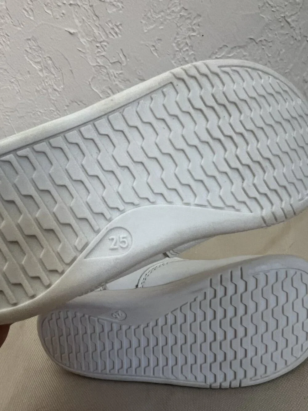 BOBUX I-Walk White Leather Slip On Sneaker Shoes Minimalist Unisex EU 25 US 8.5